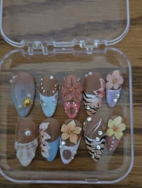 Floral Spring Press On Nails